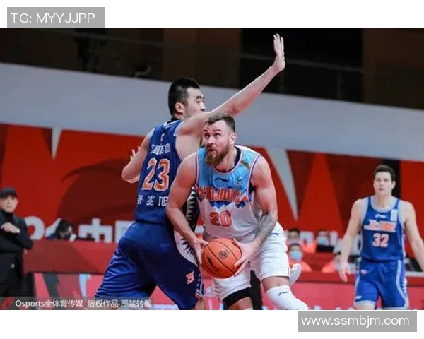 CBA精彩对决山东队与新疆队全场回放带你重温比赛精彩瞬间